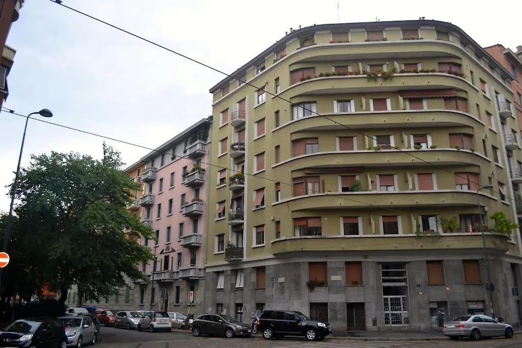 Bright House City Center On Subway Lines 1,2 &3 Milan 0*,